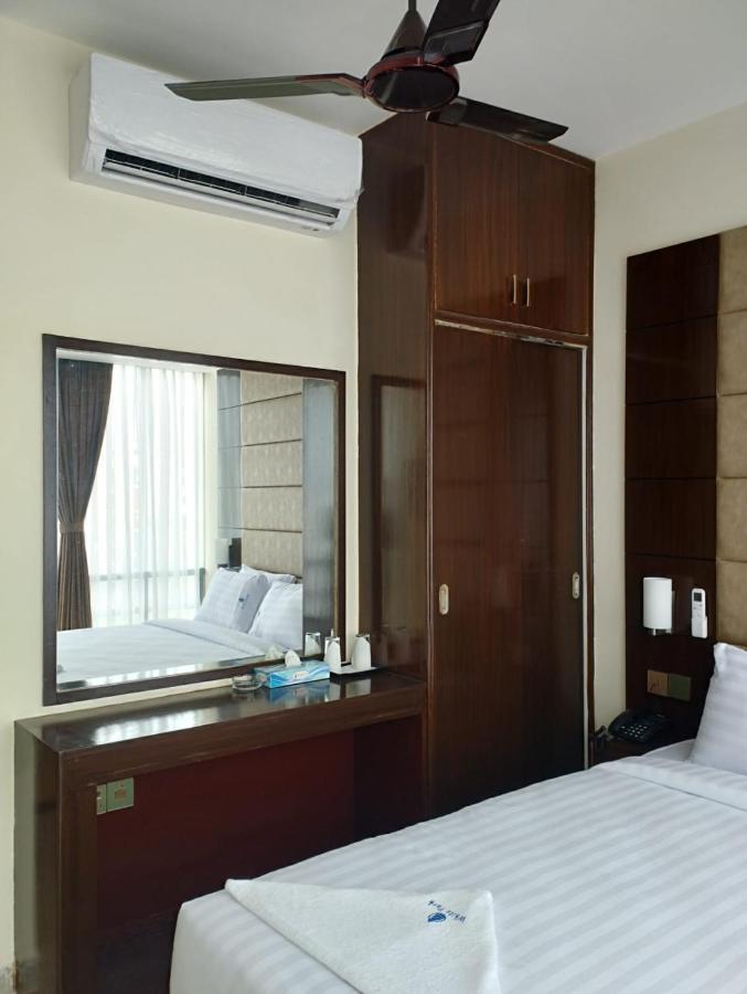 צ'יטגונג White Park Hotel & Suites מראה חיצוני תמונה