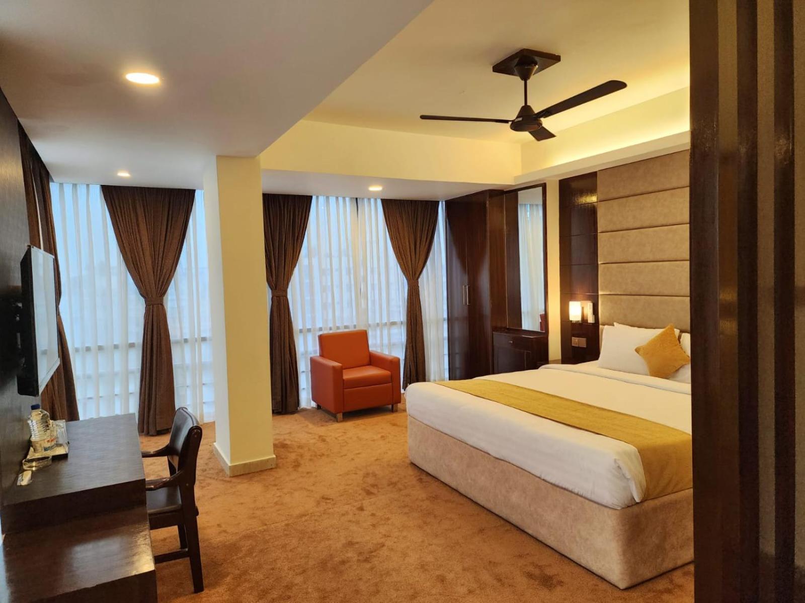 צ'יטגונג White Park Hotel & Suites מראה חיצוני תמונה